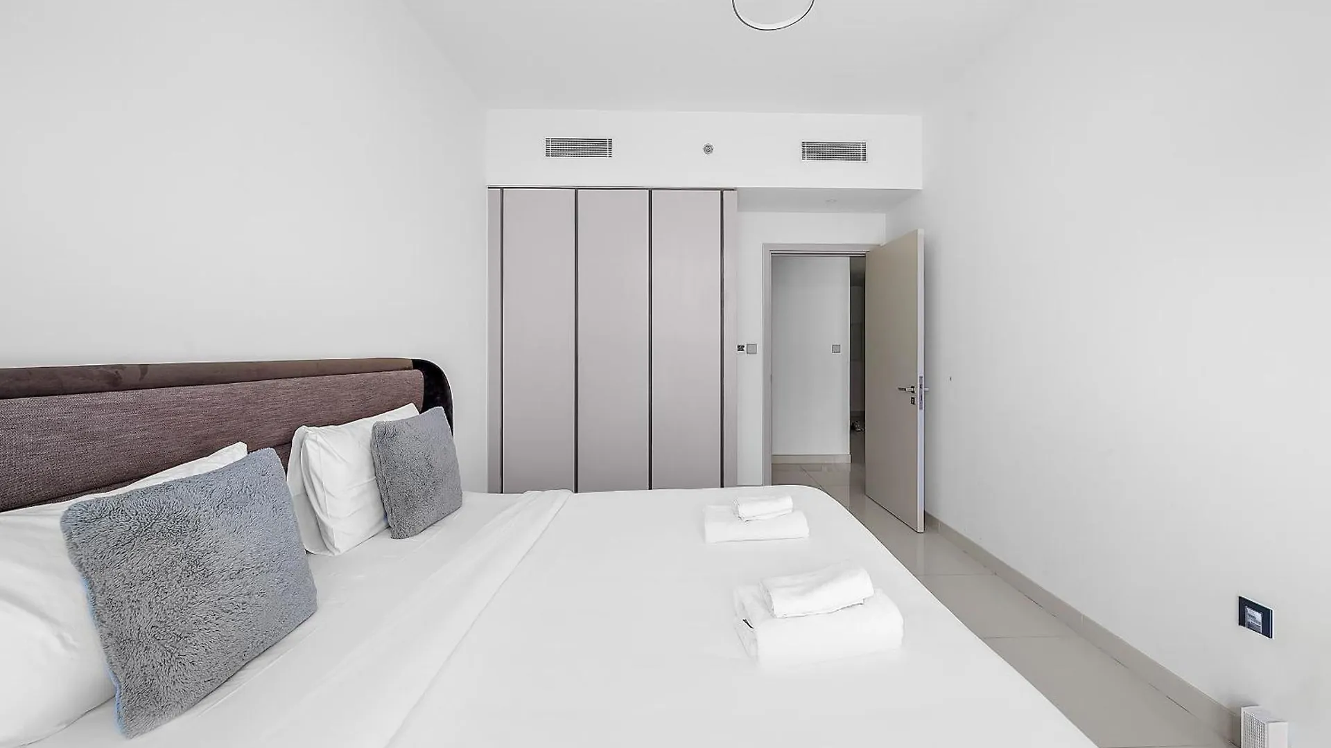Vayk - Stunning 2Br In Emaar Beachfront With Beach Access Dubai United Arab Emirates