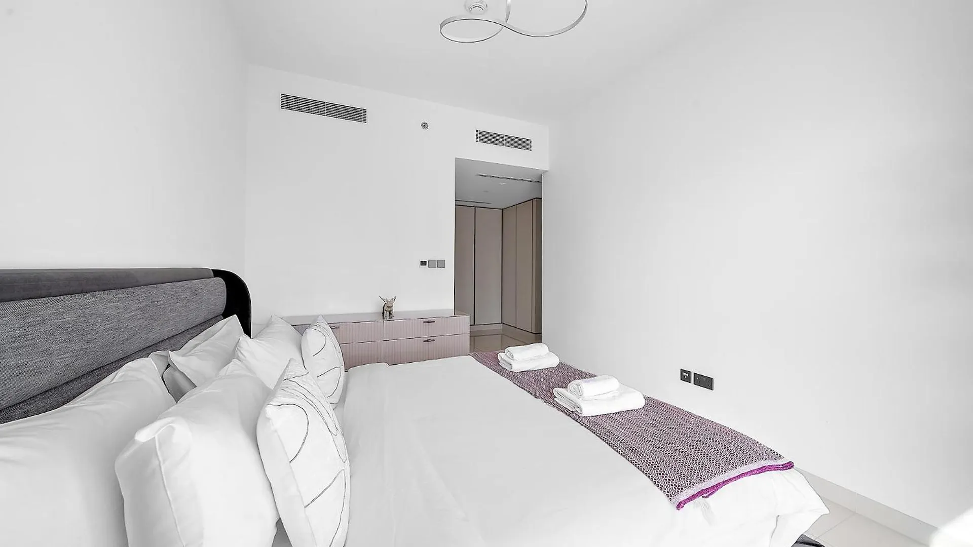 Vayk - Stunning 2Br In Emaar Beachfront With Beach Access Dubai Apartment