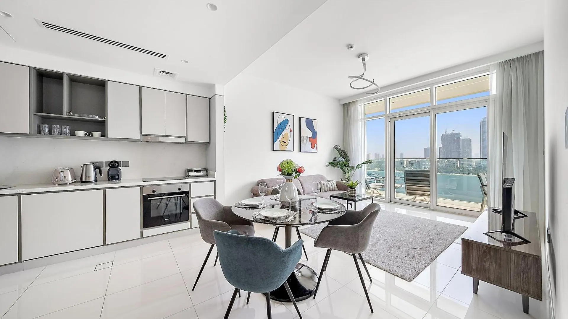 Апартаменты Vayk - Stunning 2Br In Emaar Beachfront With Beach Access Дубай ОАЭ