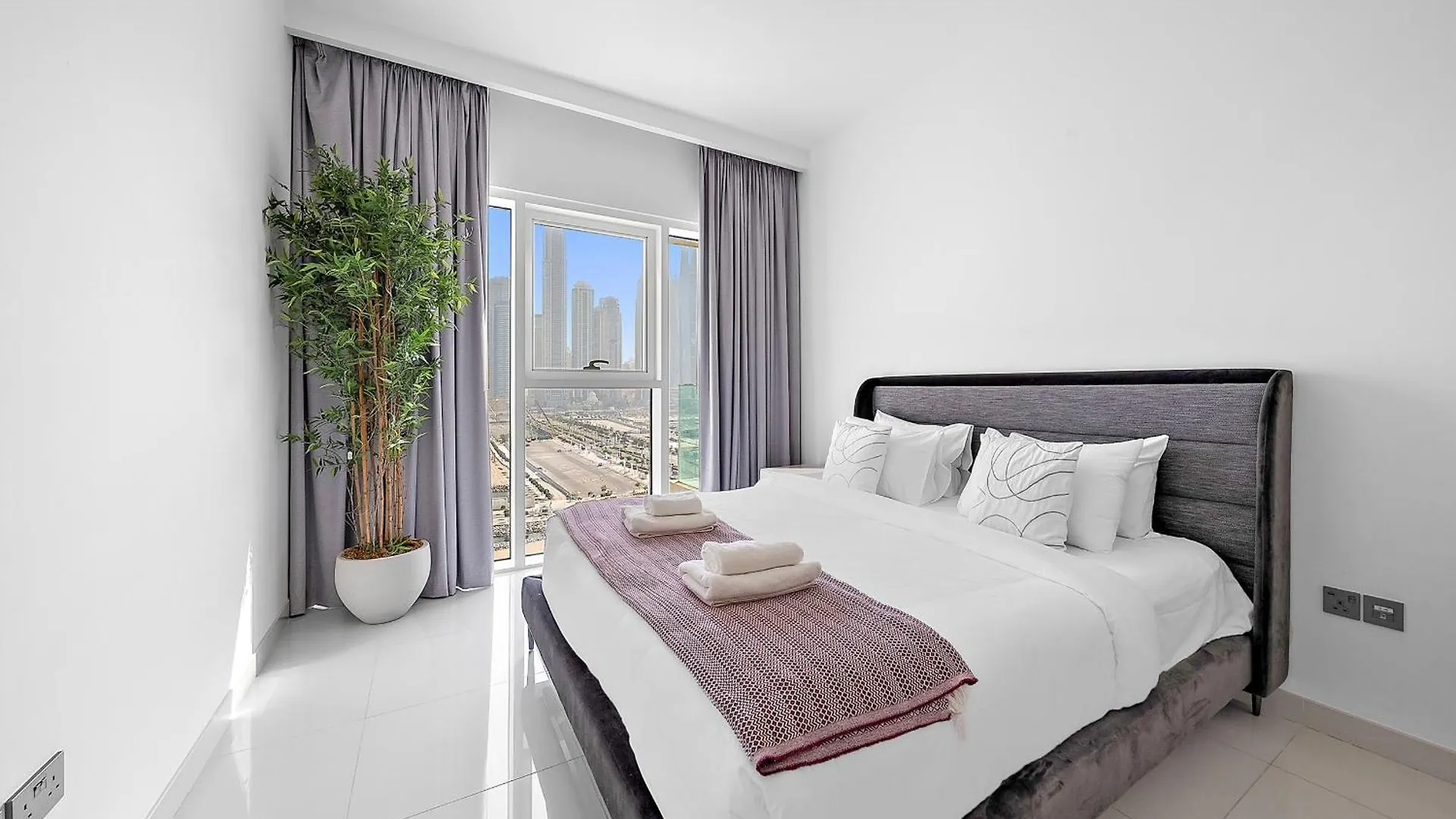 Vayk - Stunning 2Br In Emaar Beachfront With Beach Access Дубай 0*,